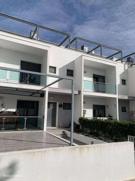 Moradia num condominio fechado - Grande imagem: 4/12