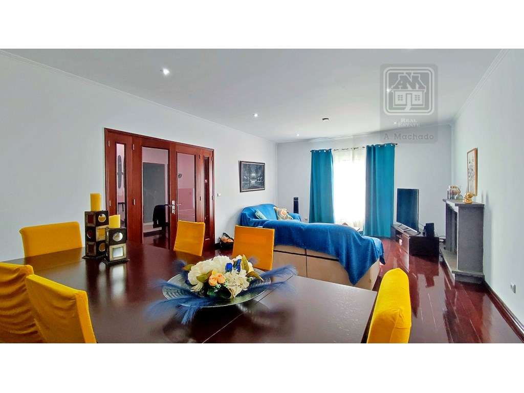 VENDA de MORADIA - VIVENDA com alojamento local e piscina - Fenais ...-15