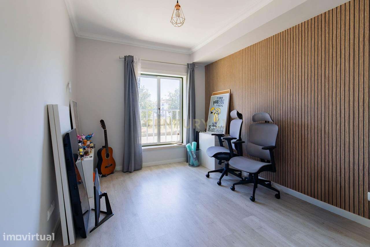 Apartamento T2 Remodelado | Pataias | Garagem e Sótão-10