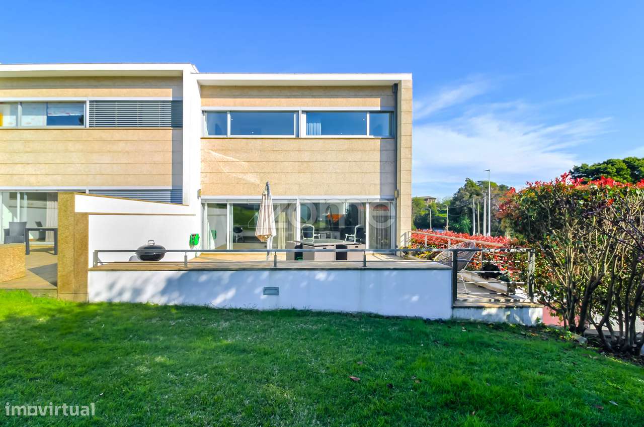 Moradia T3 com Garagem, Jardim e Terraço, em Vila Nova de Gaia - Grande imagem: 3/60