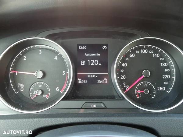 Volkswagen Golf 1.6 TDI Comfortline - 26