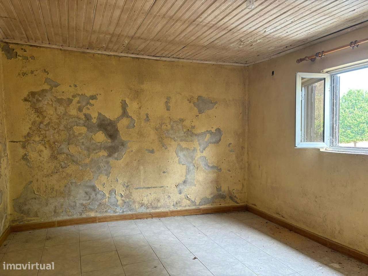 Moradia para Restaurar T1 Venda em Grade e Carralcova,Arcos de Valdeve-8