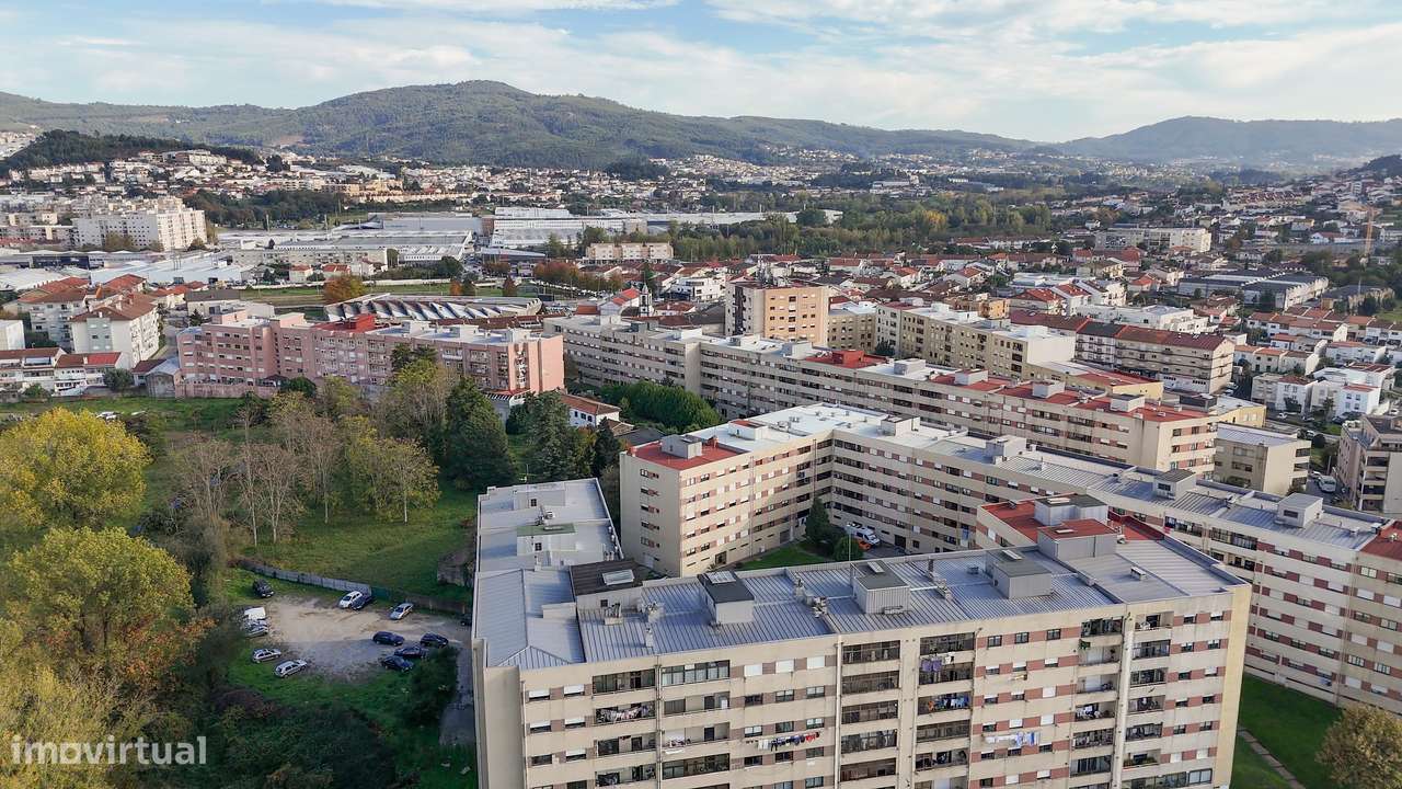 Apartamento T3 em Ferreiros, Braga-32