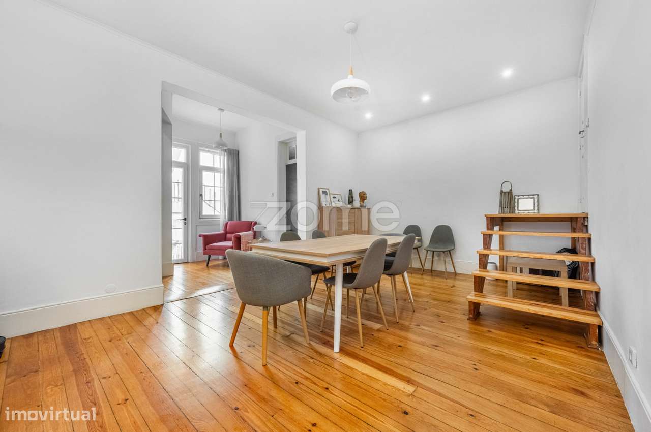 Moradia T3 com Logradouro junto à estação de Campanhã - Grande imagem: 4/31