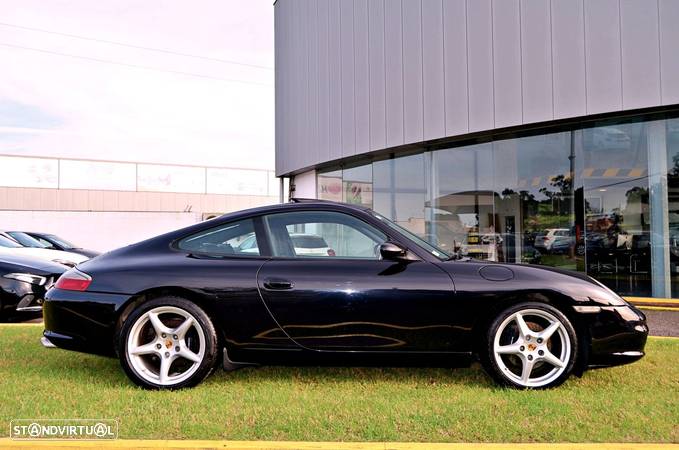 Porsche 996 Carrera - 13