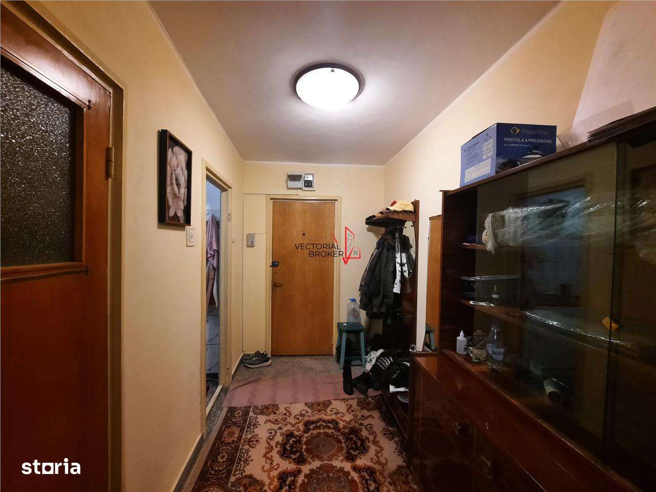 3 camere semidecomandat, Postavarul-Codrii Neamtului, 10 minute de met-4