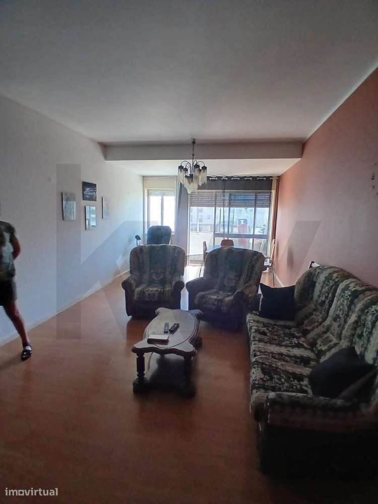 Apartamento T4 no centro da Póvoa de Varzim - Grande imagem: 4/10