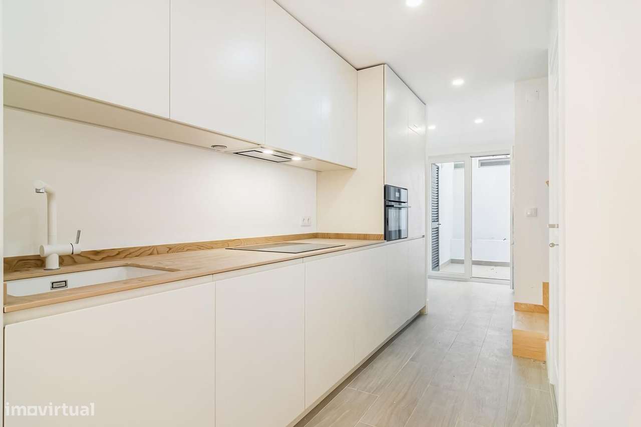 Apartamento T2 remodelado, Santos, Lisboa - Grande imagem: 5/26