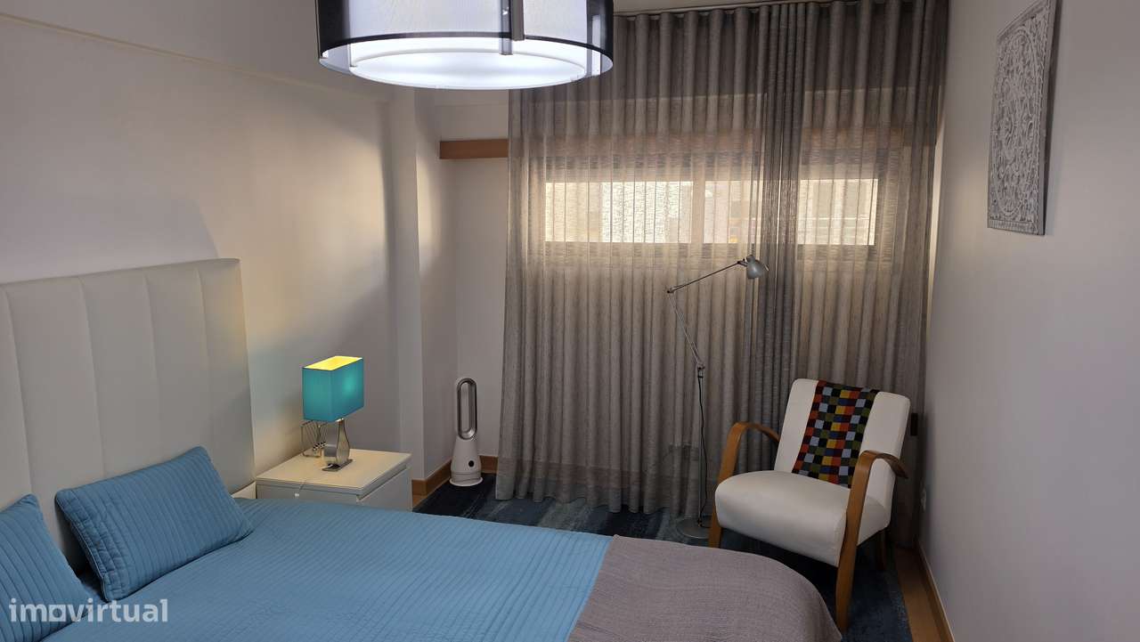 T1 Premium a 50 m da Praia com Piscina Rooftop e Estacionamento - Grande imagem: 4/19