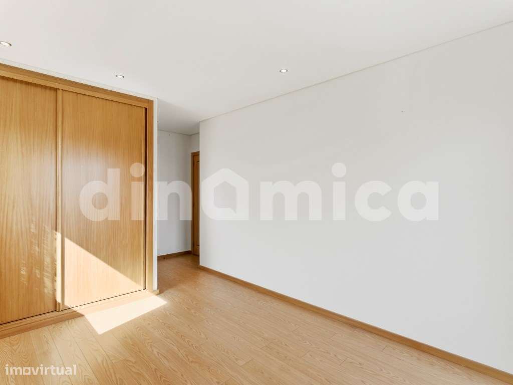 Oportunidade! T2 Póvoa de Varzim a 300m da praia !!-14