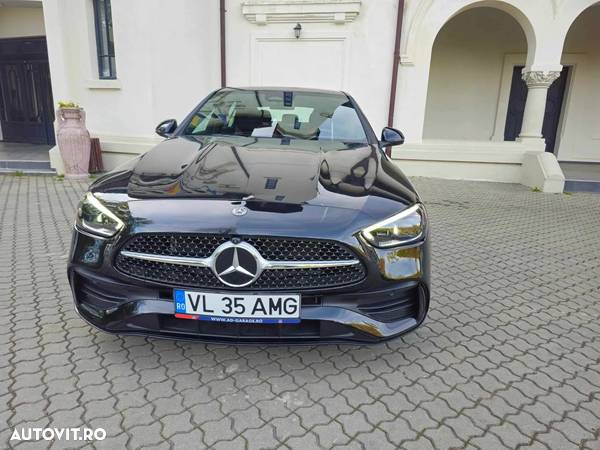 Mercedes-Benz C 300 4Matic T 9G-TRONIC AMG Line - 2