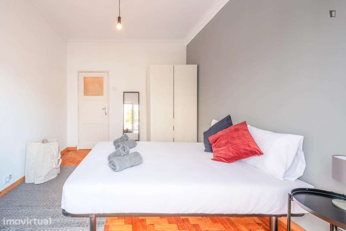 Quarto - localizado em Telheiras Lisbon - Grande imagem: 5/6