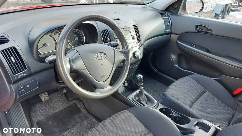 Hyundai I30 1.6 Classic - 13