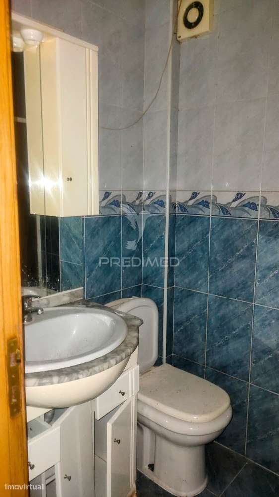 Em obras, apartamento T2, em Benfica, Lisboa - Grande imagem: 5/11