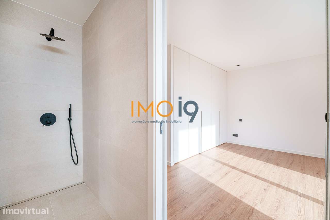 Moradia T4 com Vista Panorâmica em Fátima-43