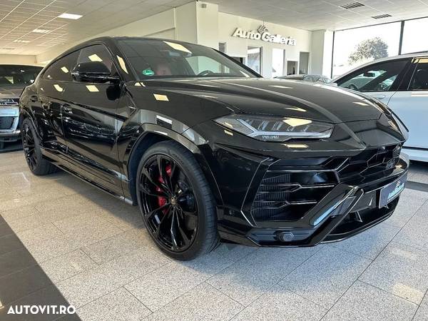 Lamborghini URUS Standard - 1