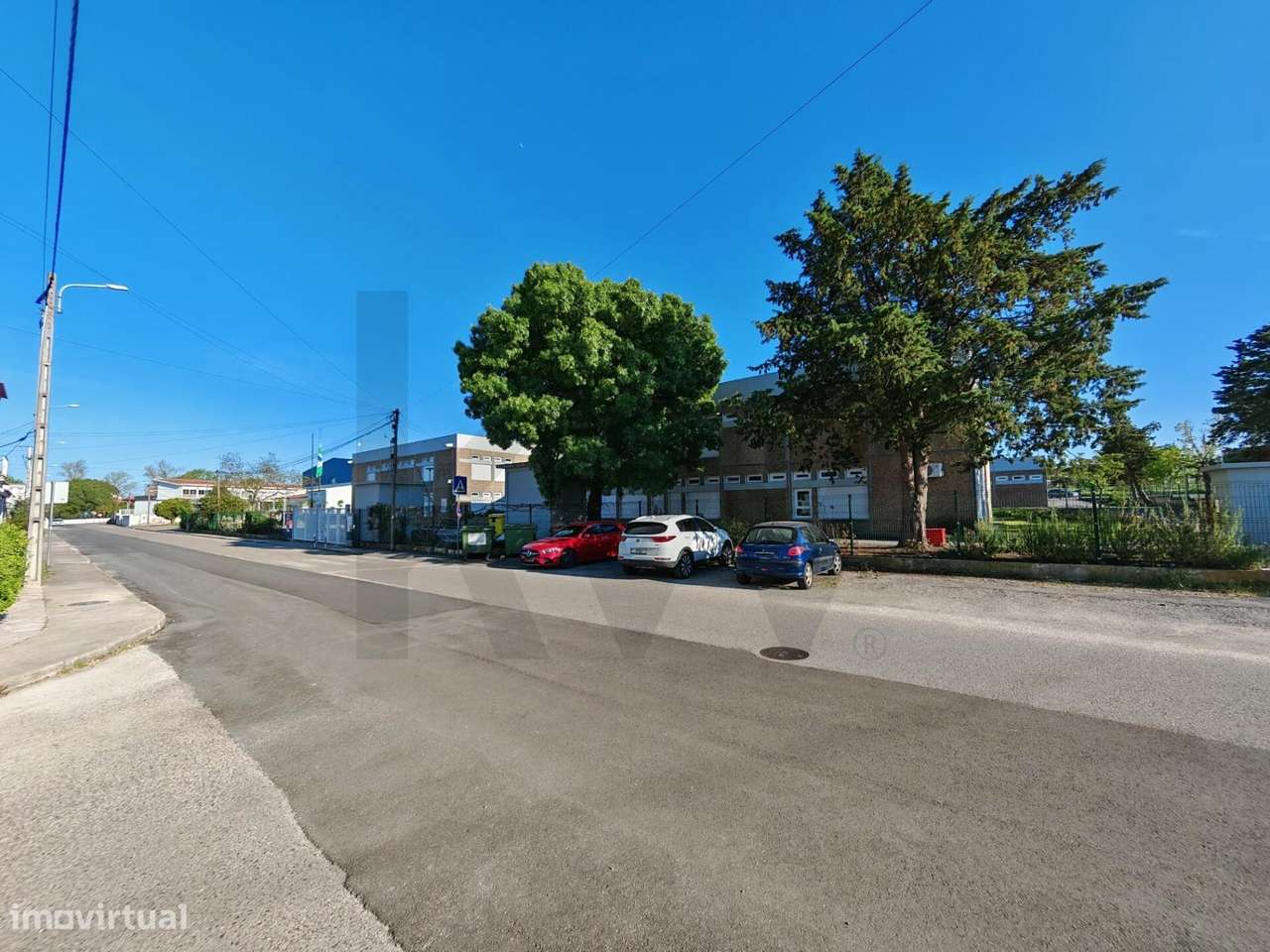 Moradia T3 no Tramagal, numa prestigiada localização da vila-27