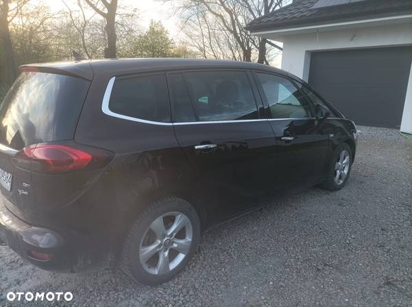 Opel Zafira 2.0 CDTI Cosmo - 4