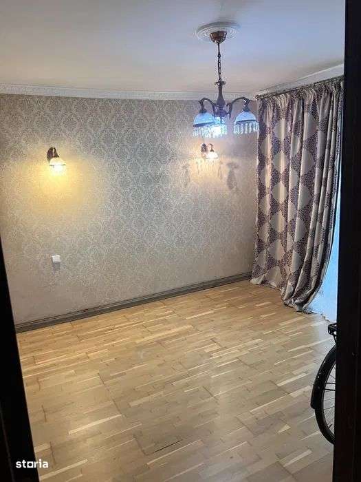 Faleza Nord 3 camere decomandate, etajul 1. - Imagine principală: 4/20