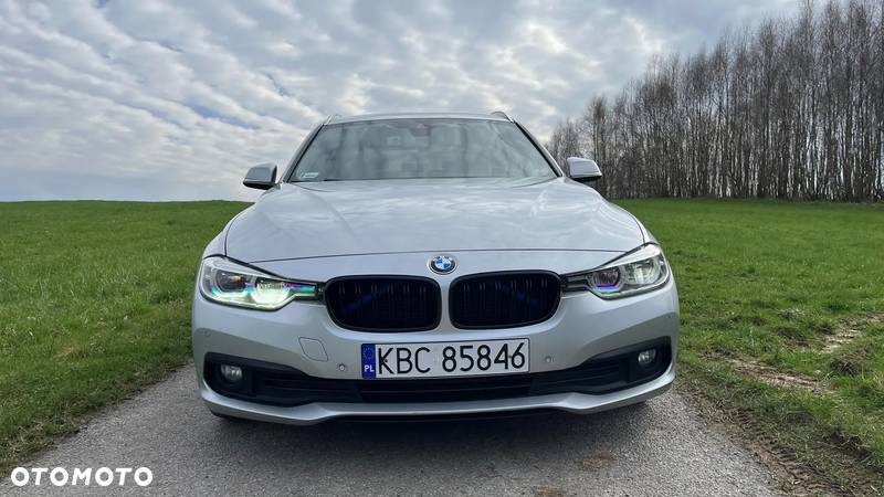 BMW Seria 3 318d Touring - 6