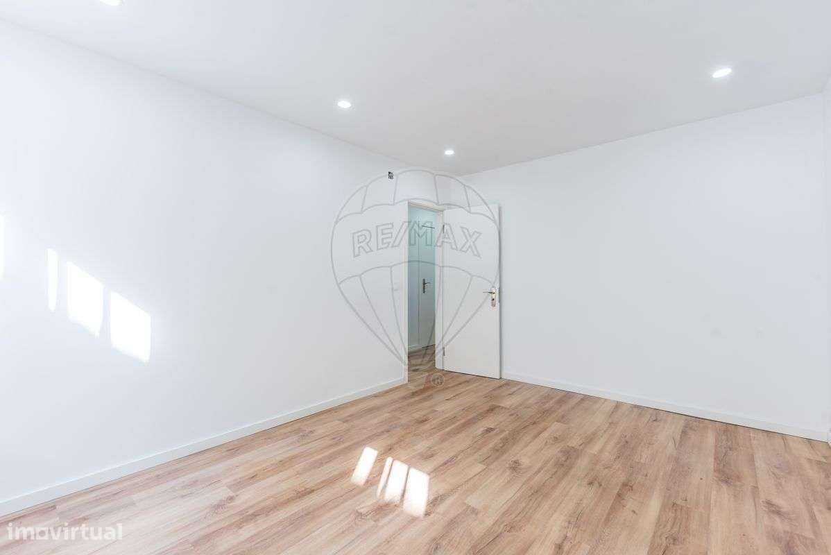 Prédio  para venda - Grande imagem: 5/18