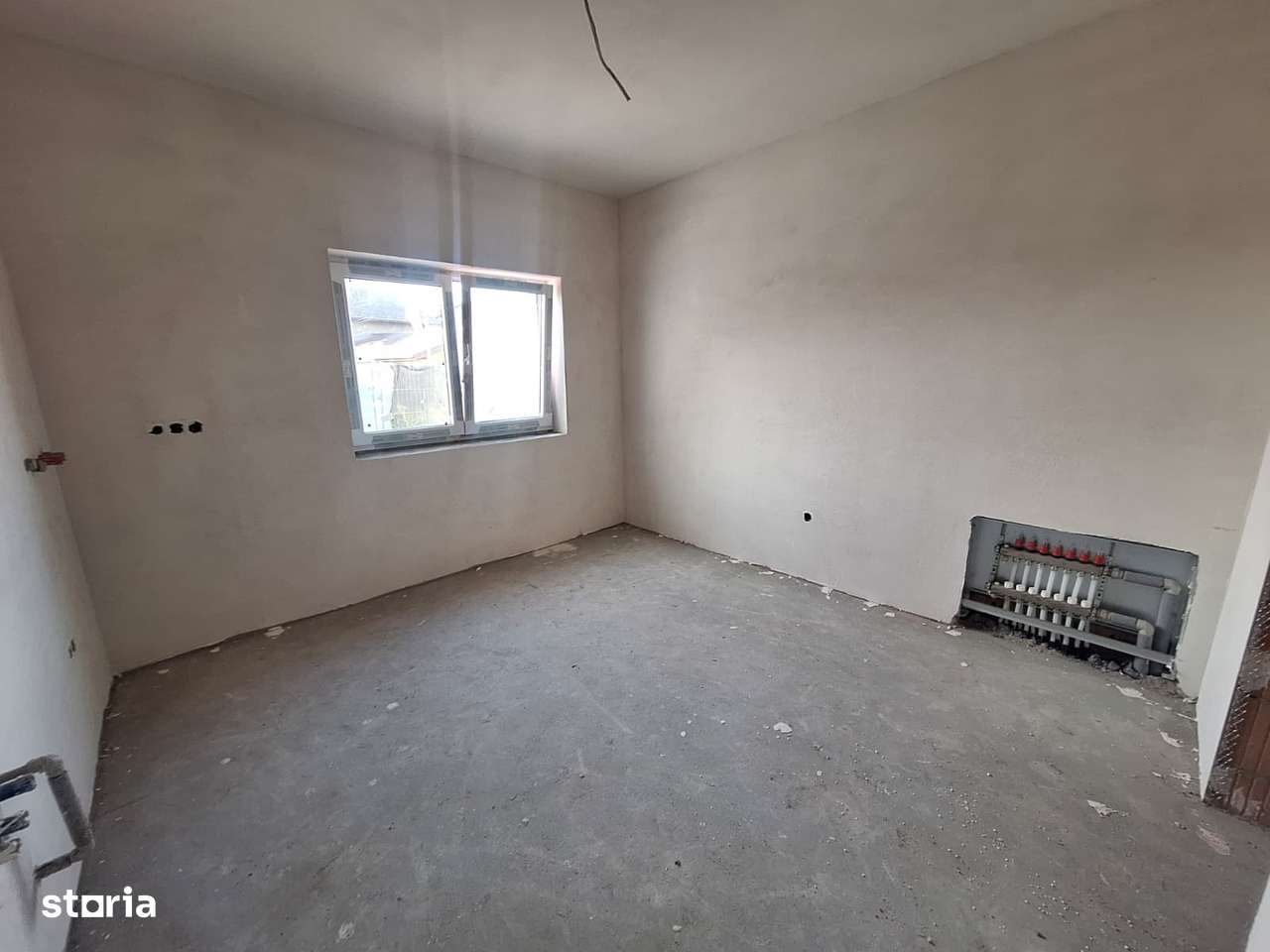 De vanzare in Selimbar apartament 2 camere etaj 1-0
