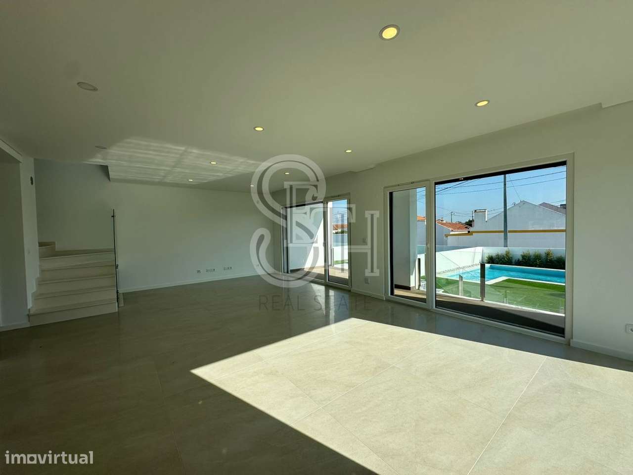 MORADIA V3+1 CENTRO DA CIDADE-10