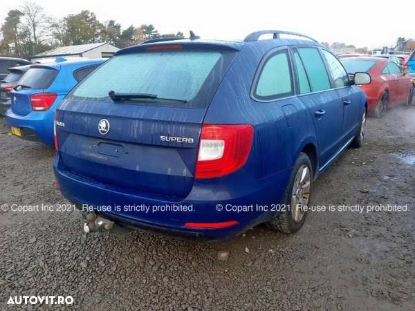 Dezmembrez Skoda Superb 2 [facelift] [2013 - 2015] Combi wagon 2.0 TDI MT (140 hp) - 3