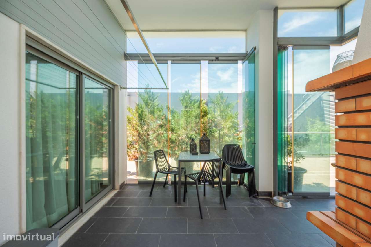 APARTAMENTO T4 DE SONHO NA AMORA | SEIXAL-10