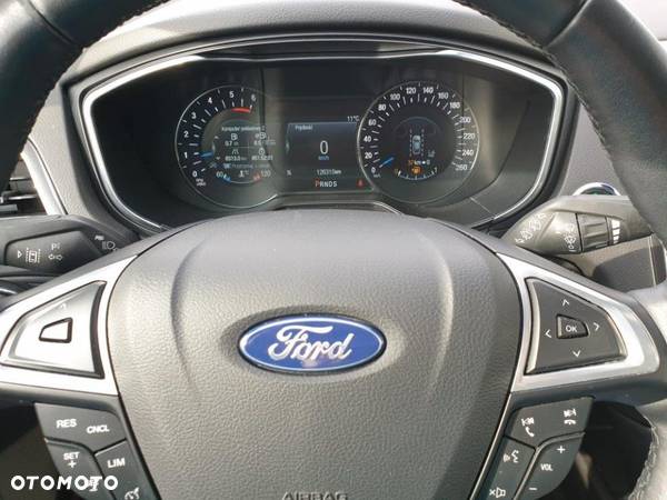 Ford Mondeo - 18