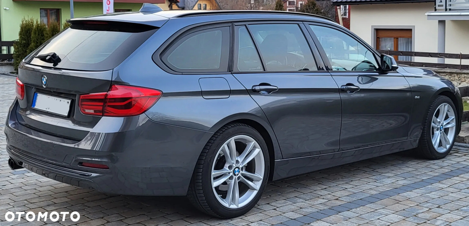 BMW Seria 3 320d Sport Line - 33