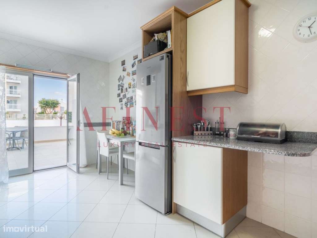 Apartamento T2 em Condomínio Fechado na Parede - Grande imagem: 5/21