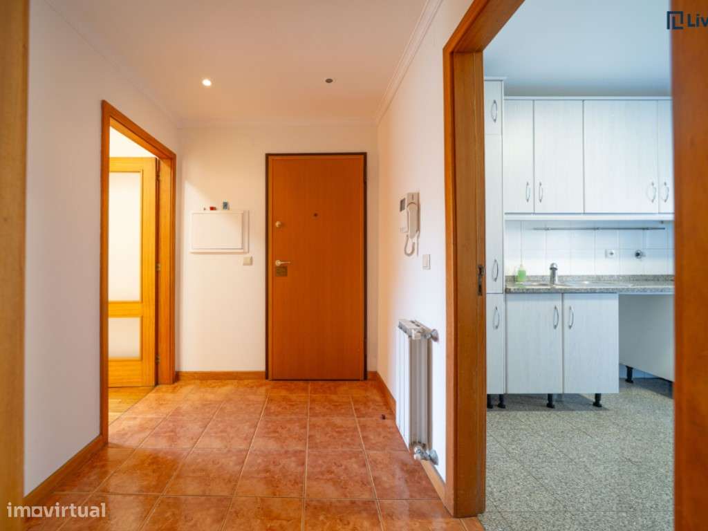 T2 com Amplo Terraço em Gulpilhares-8