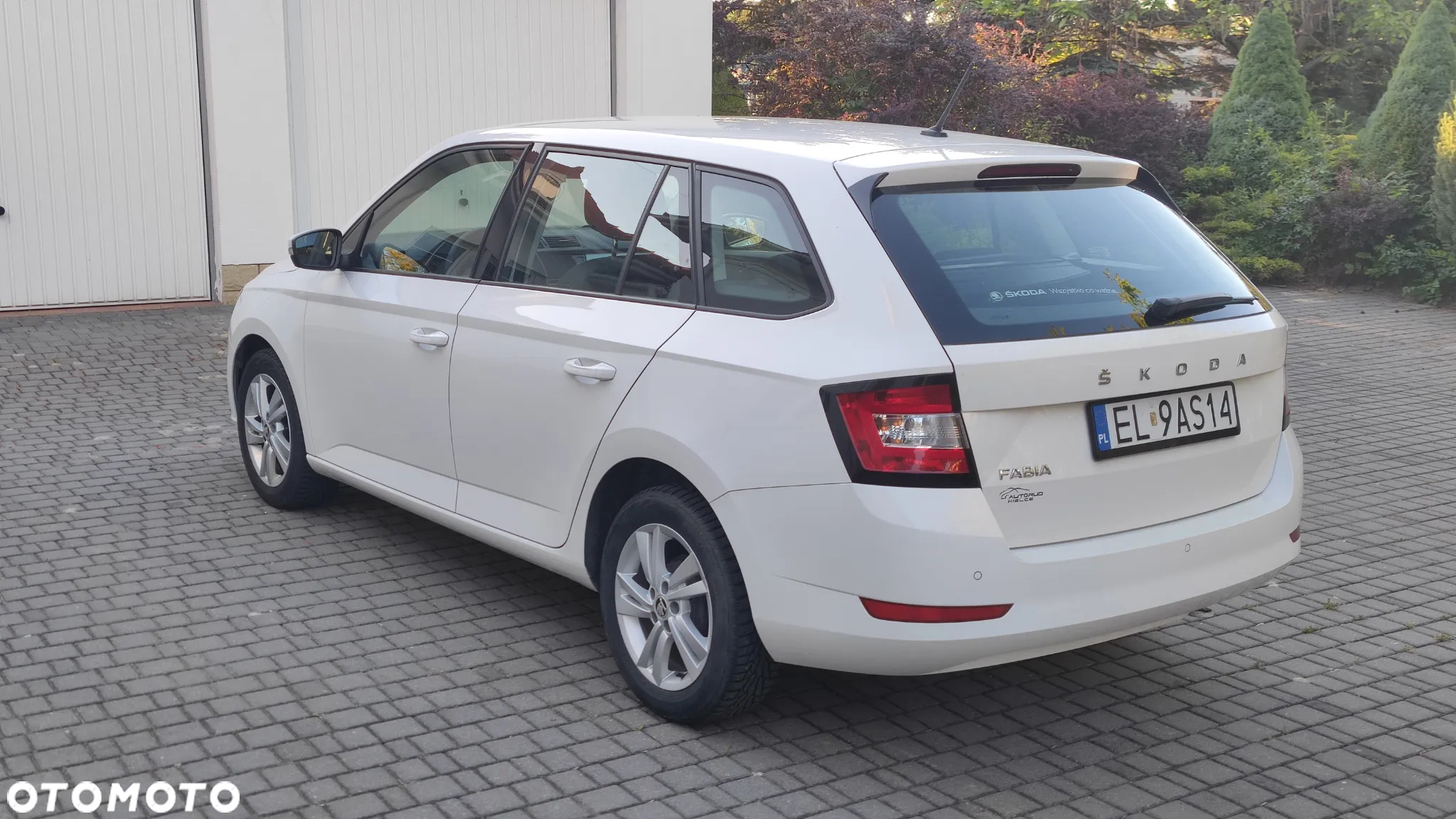 Skoda Fabia 1.0 Ambition Plus - 4