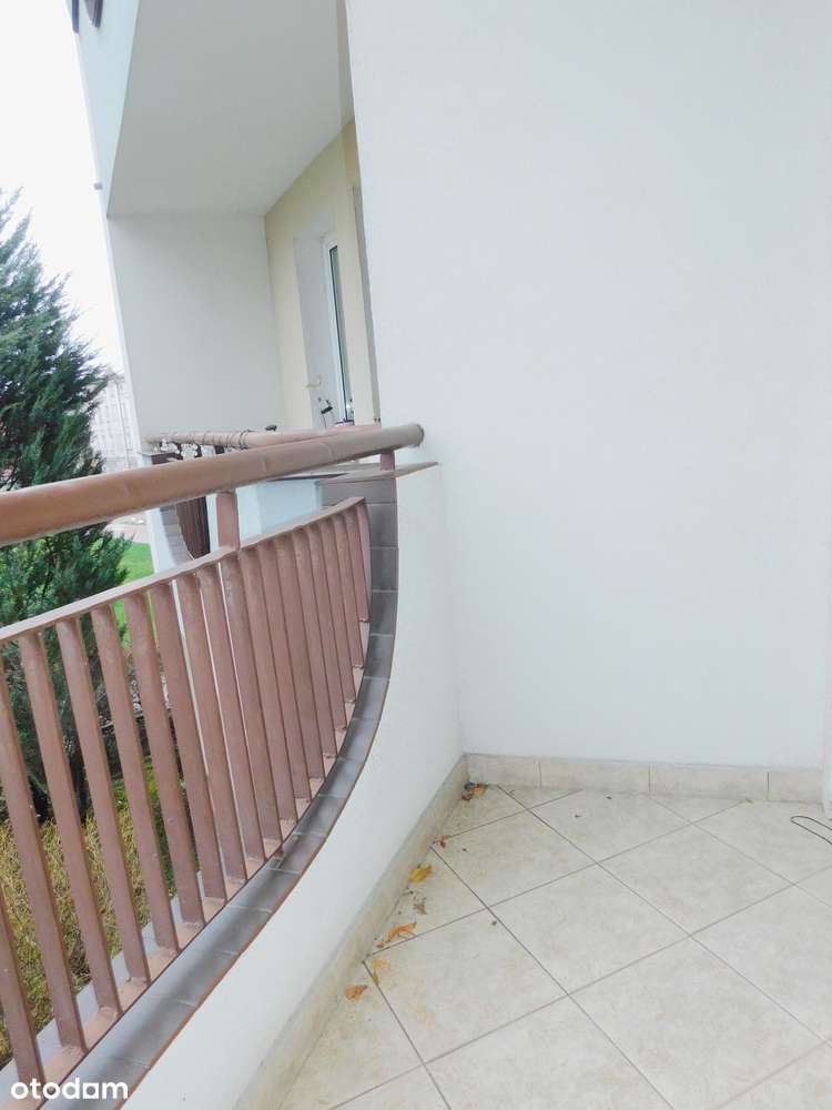 Dwupokojowe Mieszkanie / Pierwsze Piętro.-8