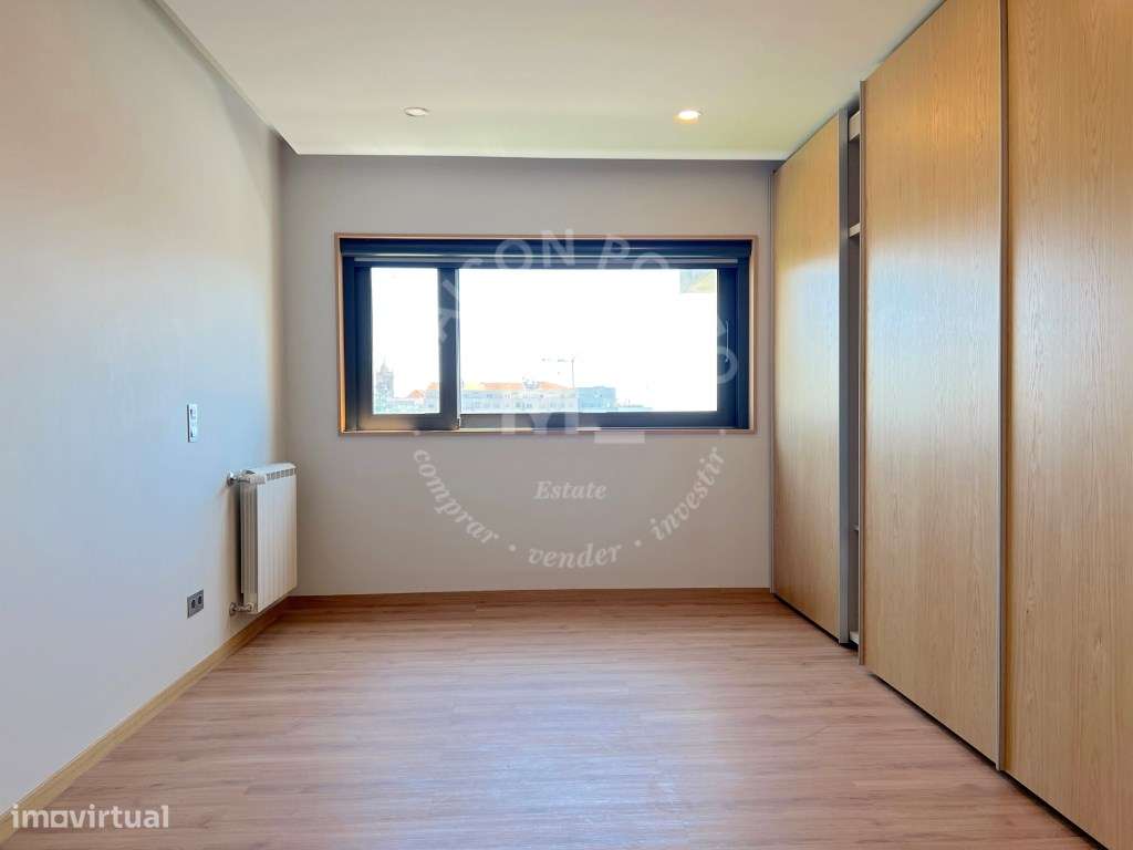 Apartamento T3+1 com Suite, Varandas, 2 Lugares de Estacionamento I... - Grande imagem: 5/36