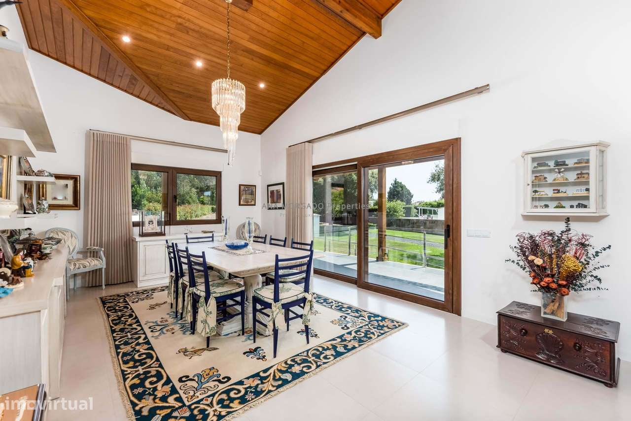 Moradia de Alto Padrão na Marinha Grande – Perto de Leiria e das Praia-16