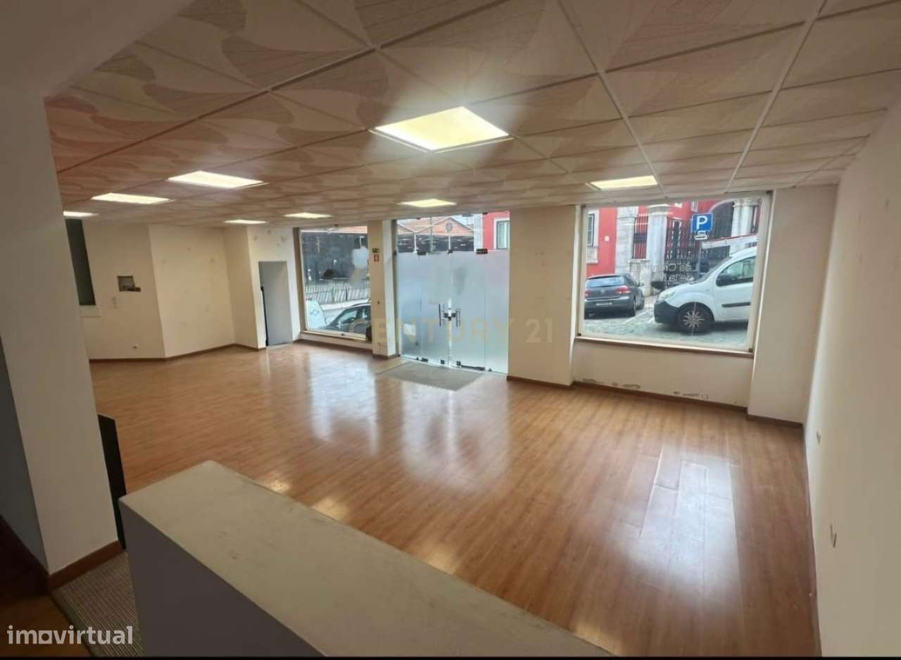 Loja em Alcântara - Grande imagem: 2/15