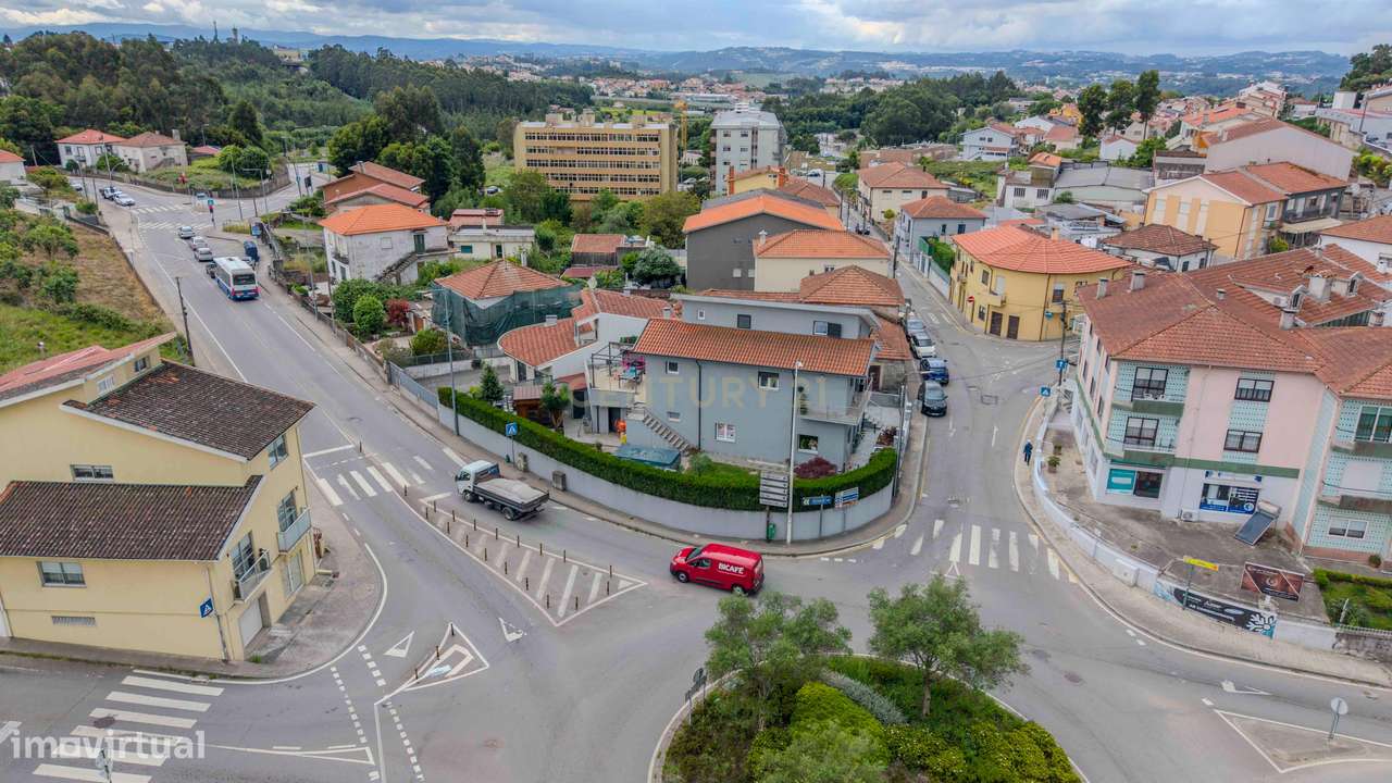 MORADIA NO CENTRO DE GONDOMAR-42