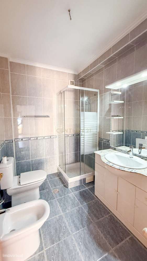 Apartamento T3 no centro de Viseu-11