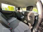 Volkswagen Passat Variant 2.0 Blue TDI SCR Comfortline - 24