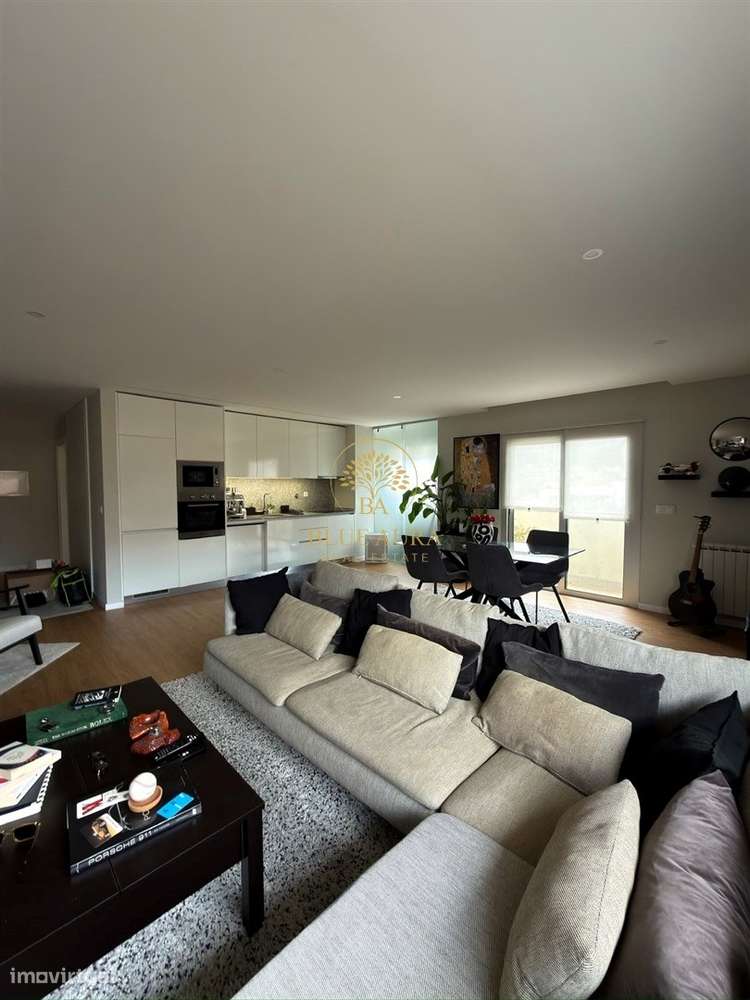 T3 Valongo , em zona residencial tranquila.-3