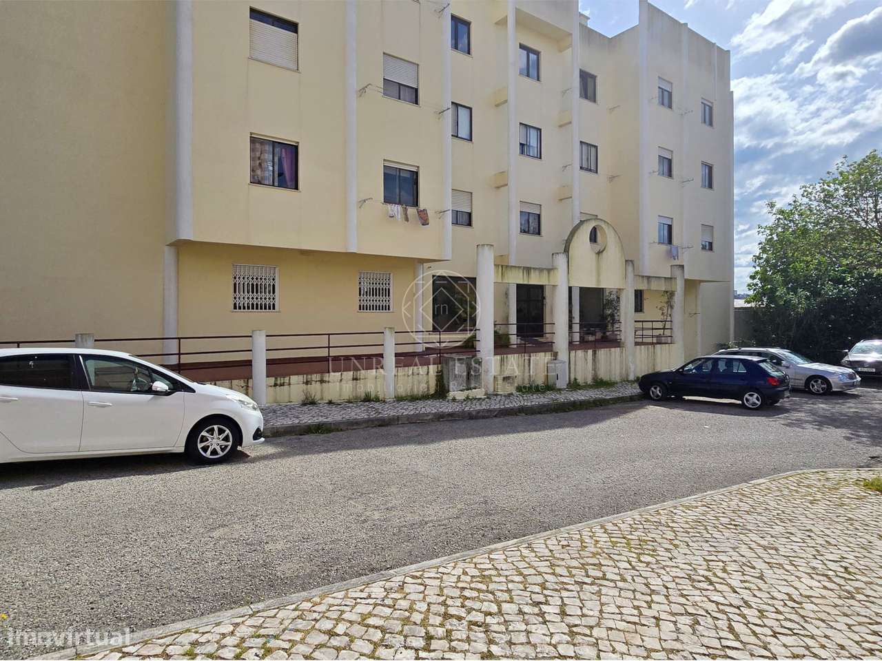 Apartamento T3 em Remodelação com Terraço de 80 m² e Parqueamento | Se-3