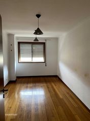 Apartamento T2 na Rua da Areosa