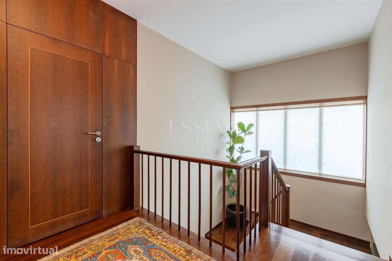 Moradia T3 com Jardim Próxima do Parque da Cidade-20