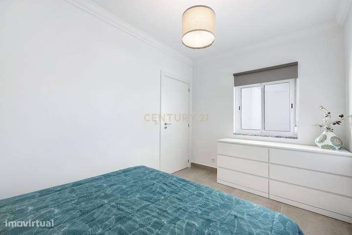 Apartamento T2 em Condomínio Fechado 2º Andar com Elevador com Piscina-10