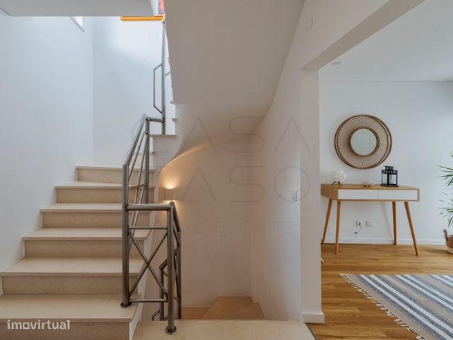 Moradia geminada T4 na Prestigiada Zona de Soltroia Rio-17