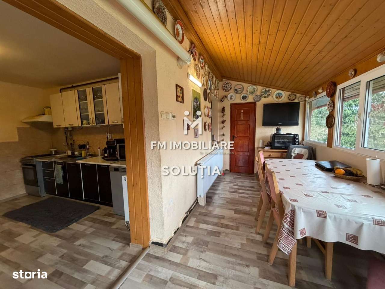 Casă spațioasă P+1 - 5 camere - teren 10 ari, Unguraș!-9