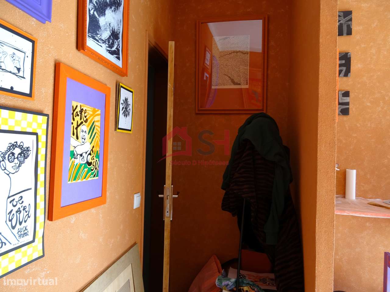 *Prédio com 2 Apartamentos + Loja + Arrecadação – Santa Cruz*-6