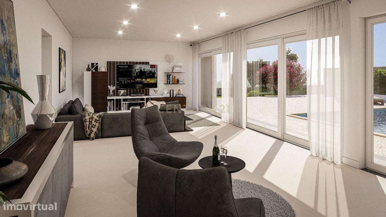 Luxuosa Moradia T3  num lote de terreno 732 m2 com piscina em Aljubarr-10